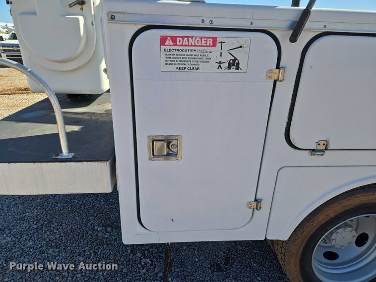 image for item ET1267 2008 Ford F450 bucket truck