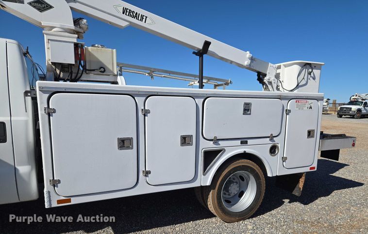 image for item ET1267 2008 Ford F450 bucket truck
