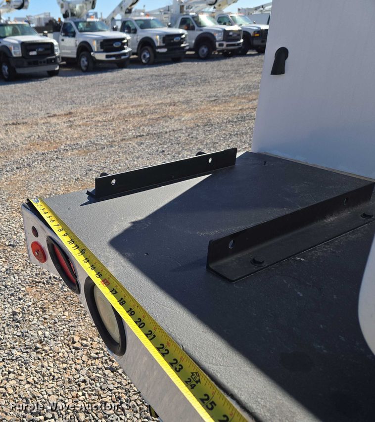 image for item ET1267 2008 Ford F450 bucket truck