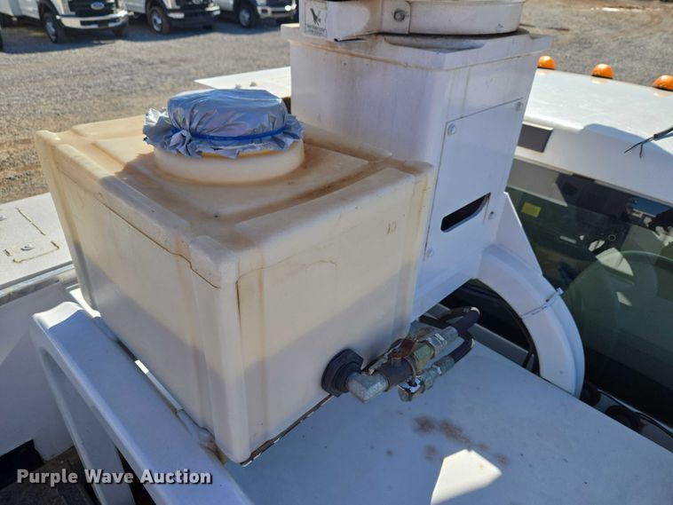 image for item ET1267 2008 Ford F450 bucket truck