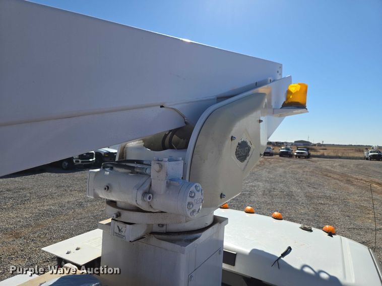 image for item ET1267 2008 Ford F450 bucket truck