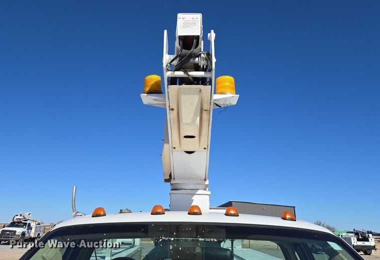 image for item ET1267 2008 Ford F450 bucket truck