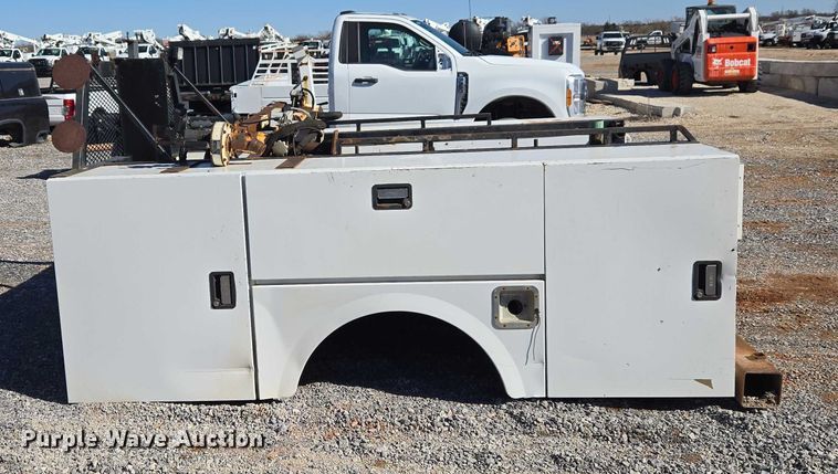 image for item ET1270 STAHL utility bed