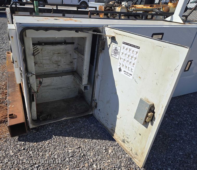 image for item ET1270 STAHL utility bed