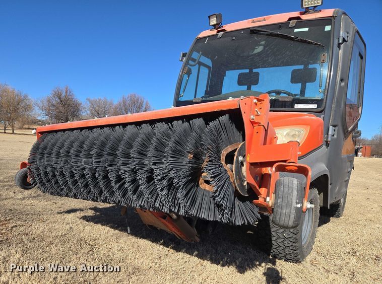 image for item ET1271 2015 Kubota RTV100 utility vehicle