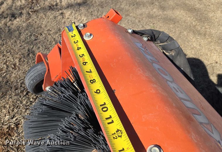 image for item ET1271 2015 Kubota RTV100 utility vehicle