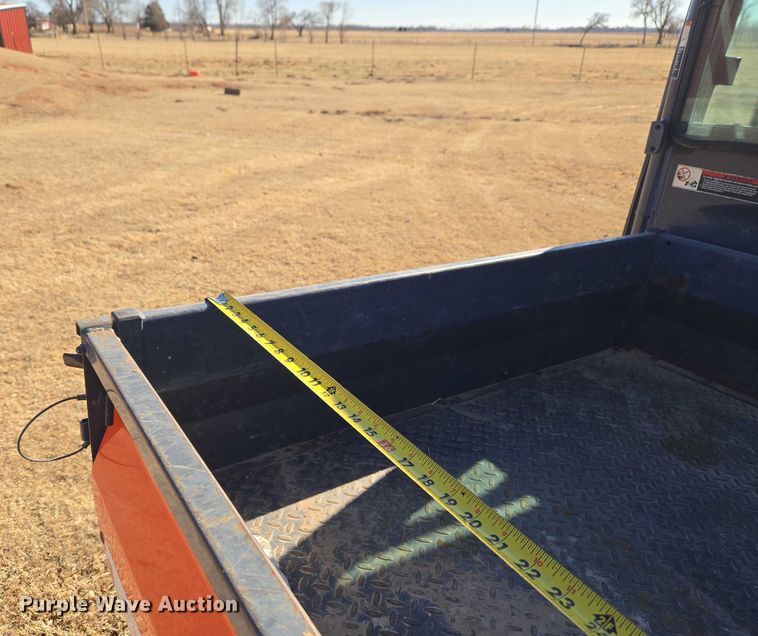 image for item ET1271 2015 Kubota RTV100 utility vehicle