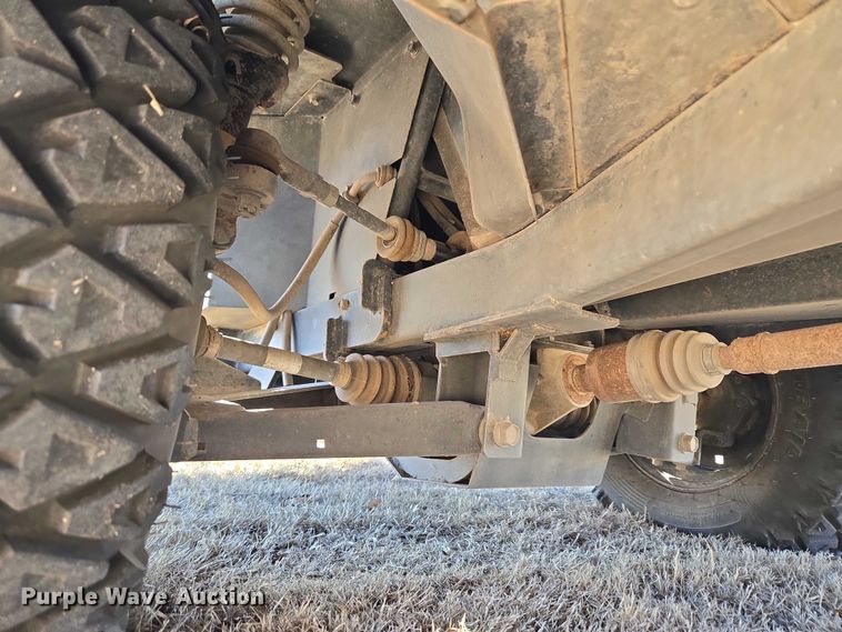 image for item ET1271 2015 Kubota RTV100 utility vehicle