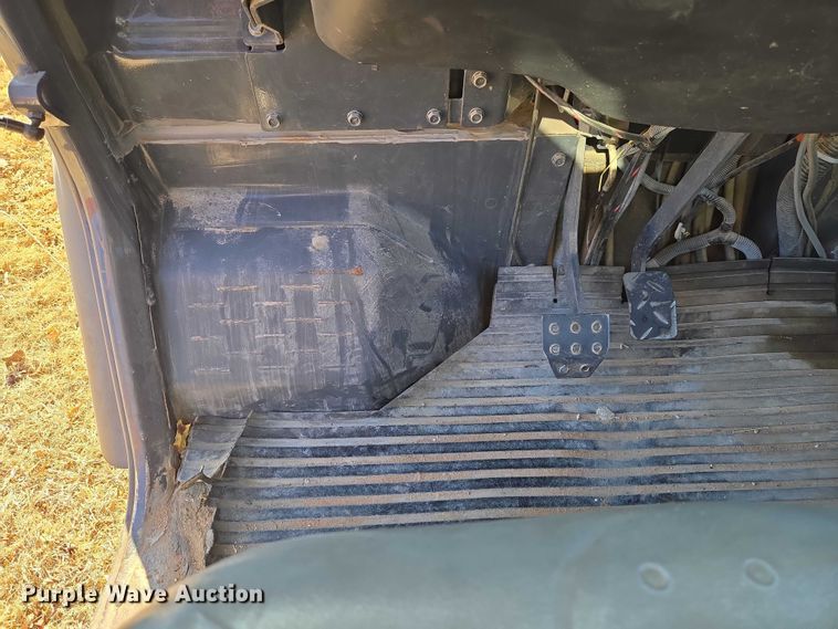 image for item ET1271 2015 Kubota RTV100 utility vehicle