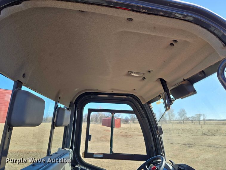 image for item ET1271 2015 Kubota RTV100 utility vehicle