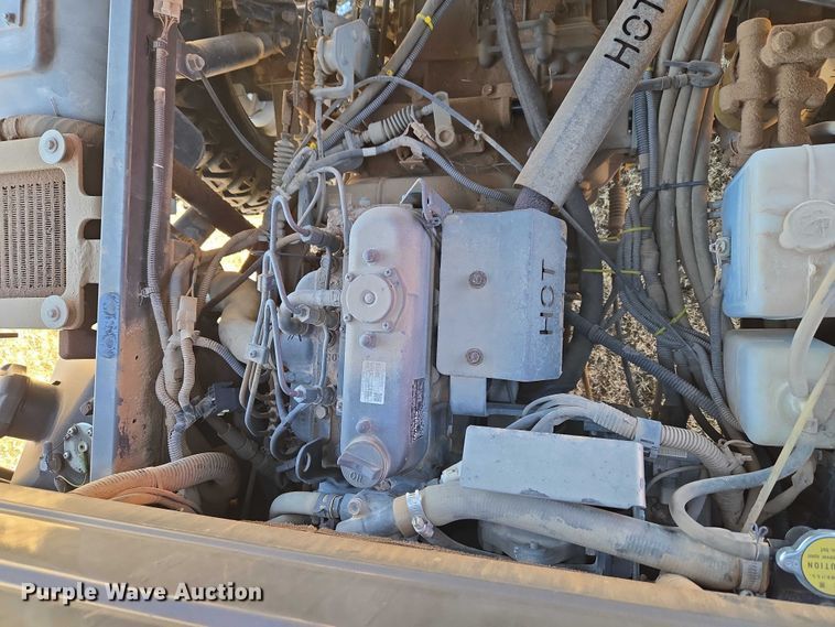 image for item ET1271 2015 Kubota RTV100 utility vehicle