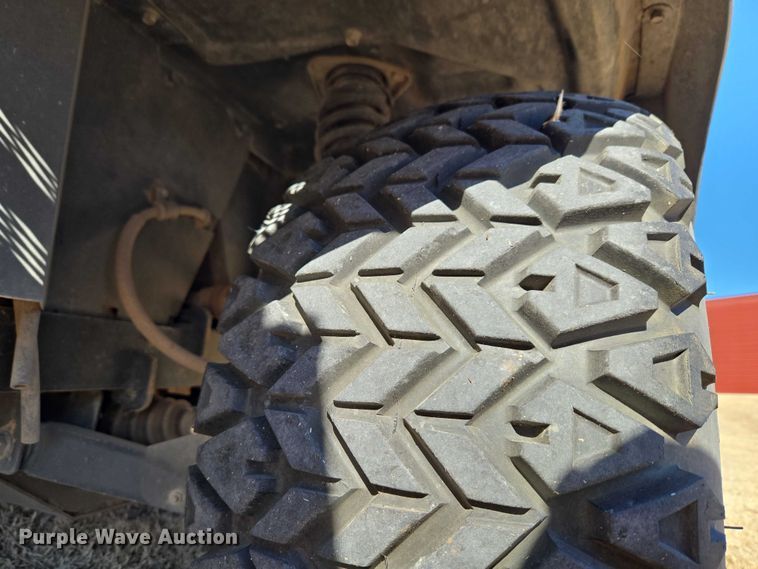 image for item ET1271 2015 Kubota RTV100 utility vehicle