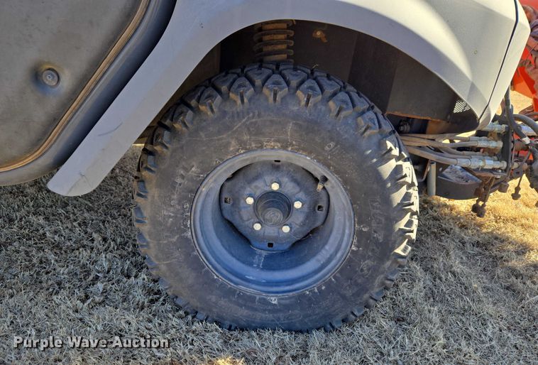 image for item ET1271 2015 Kubota RTV100 utility vehicle