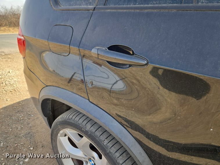 image for item ET1274 2011 BMW X5 SUV