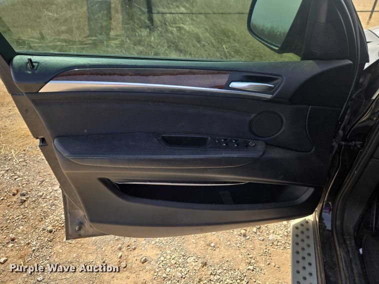 image for item ET1274 2011 BMW X5 SUV