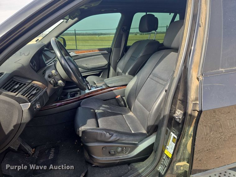 image for item ET1274 2011 BMW X5 SUV