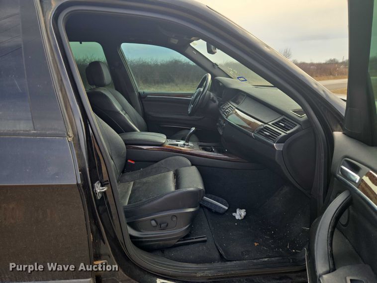 image for item ET1274 2011 BMW X5 SUV