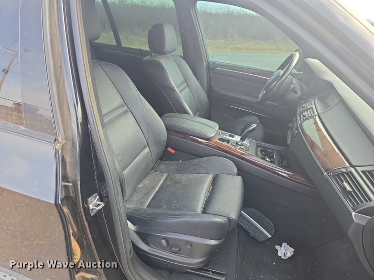 image for item ET1274 2011 BMW X5 SUV