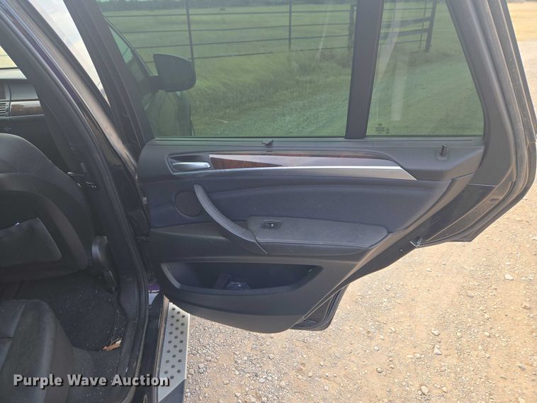 image for item ET1274 2011 BMW X5 SUV