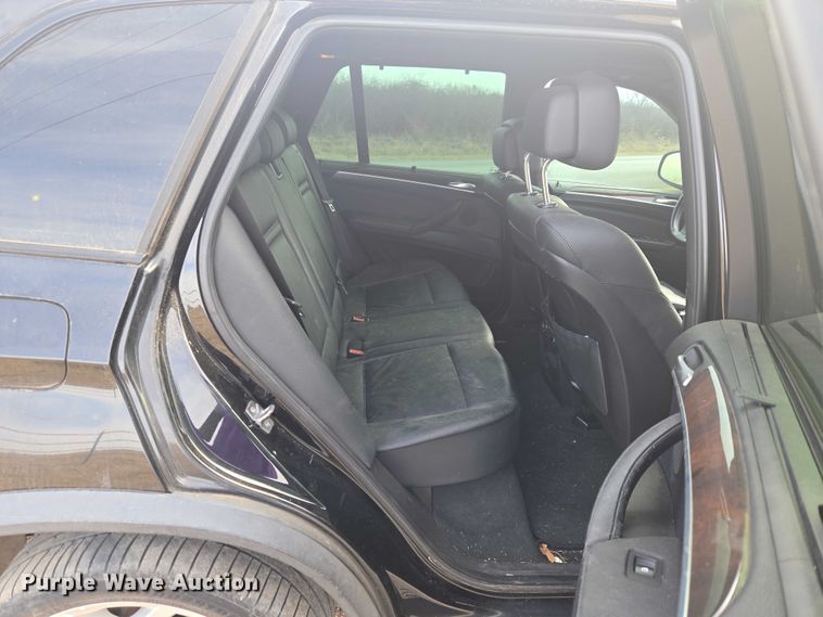 image for item ET1274 2011 BMW X5 SUV