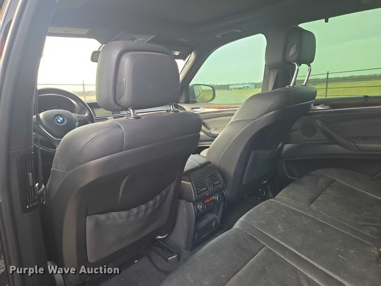 image for item ET1274 2011 BMW X5 SUV