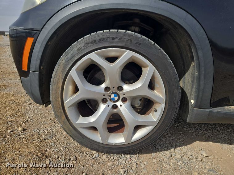 image for item ET1274 2011 BMW X5 SUV