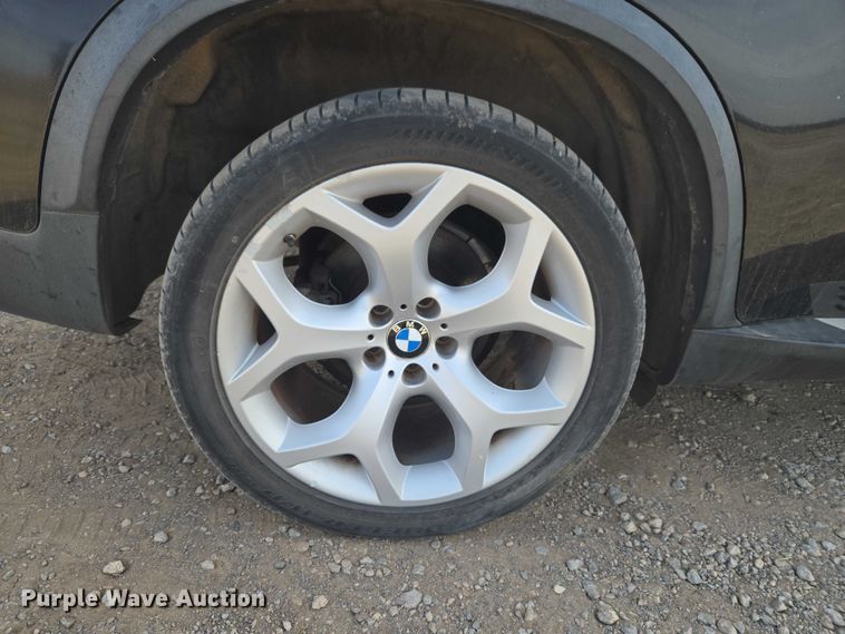 image for item ET1274 2011 BMW X5 SUV