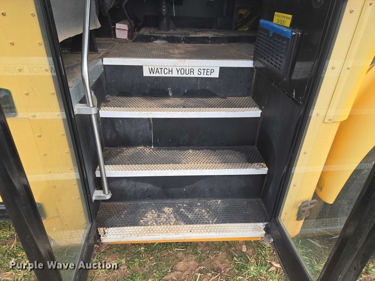 image for item ET1276 2010 IC Bus PB105 school bus