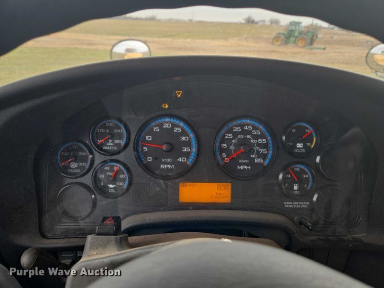 image for item ET1276 2010 IC Bus PB105 school bus