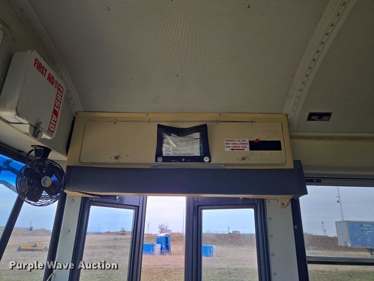 image for item ET1276 2010 IC Bus PB105 school bus