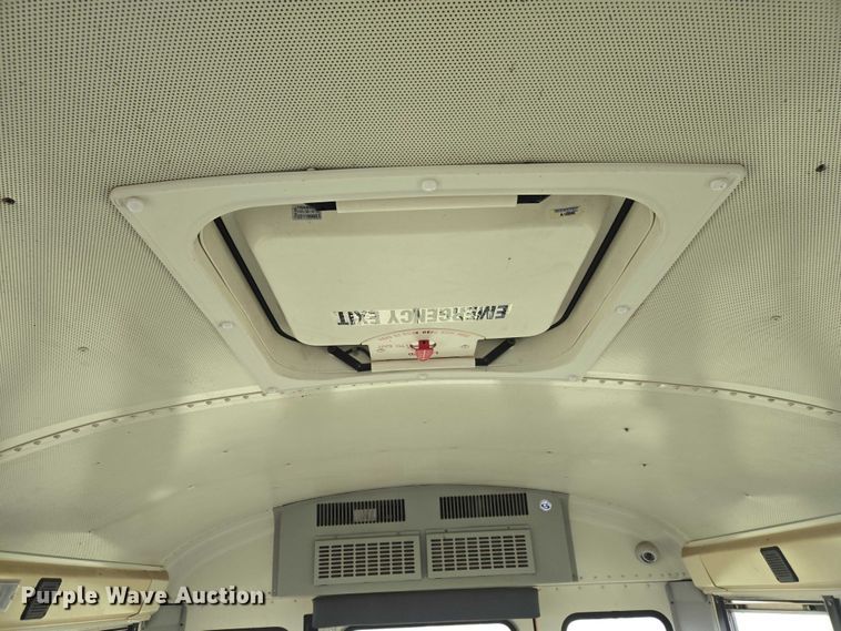 image for item ET1276 2010 IC Bus PB105 school bus