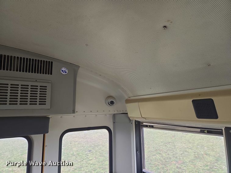 image for item ET1276 2010 IC Bus PB105 school bus