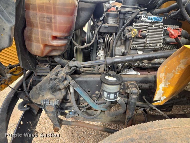 image for item ET1276 2010 IC Bus PB105 school bus