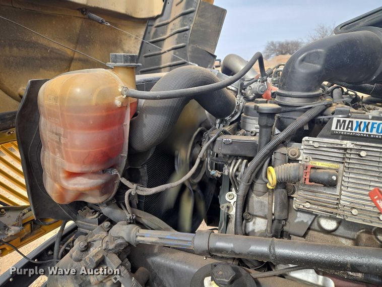 image for item ET1276 2010 IC Bus PB105 school bus