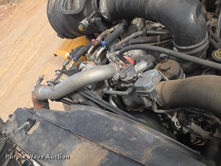 image for item ET1276 2010 IC Bus PB105 school bus