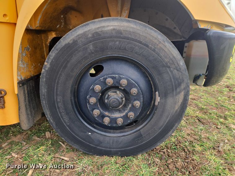 image for item ET1276 2010 IC Bus PB105 school bus