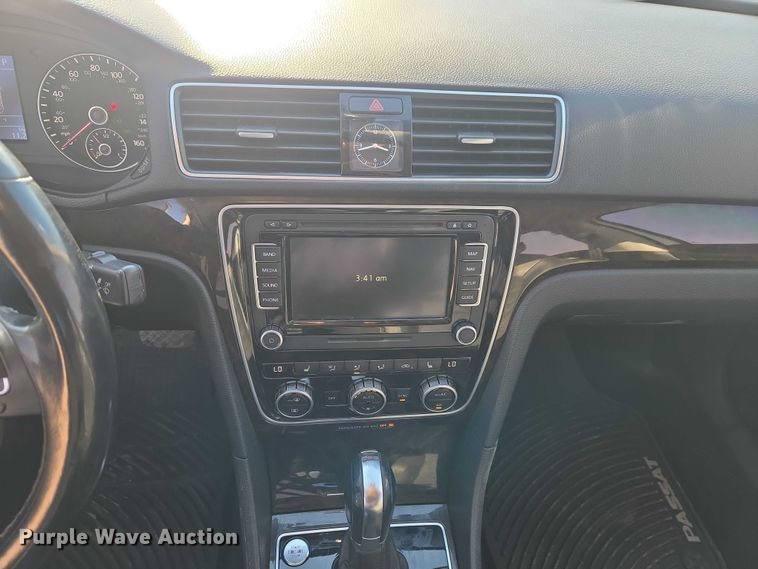 image for item ET1283 2014 Volkswagen Passat 