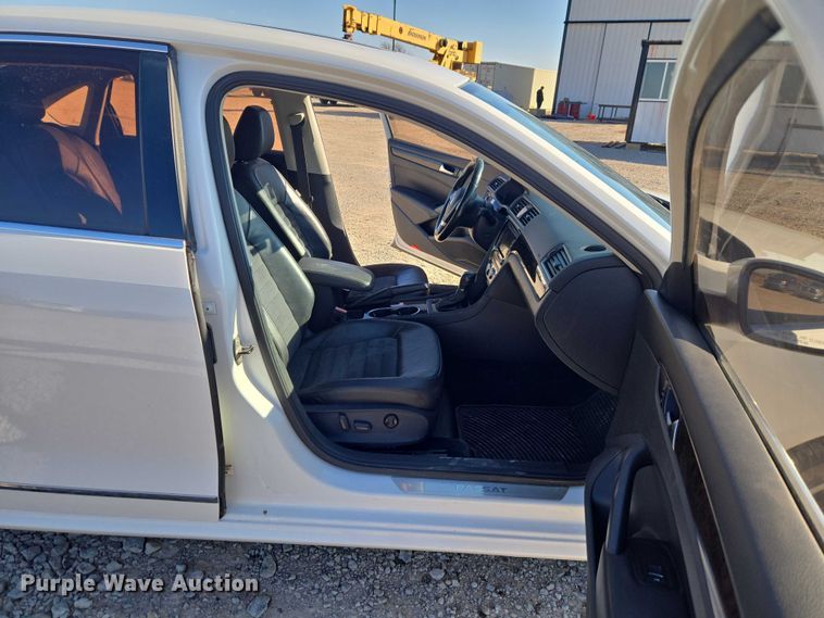 image for item ET1283 2014 Volkswagen Passat 