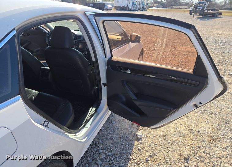 image for item ET1283 2014 Volkswagen Passat 