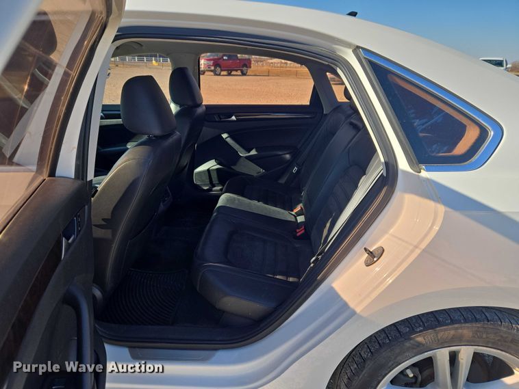 image for item ET1283 2014 Volkswagen Passat 