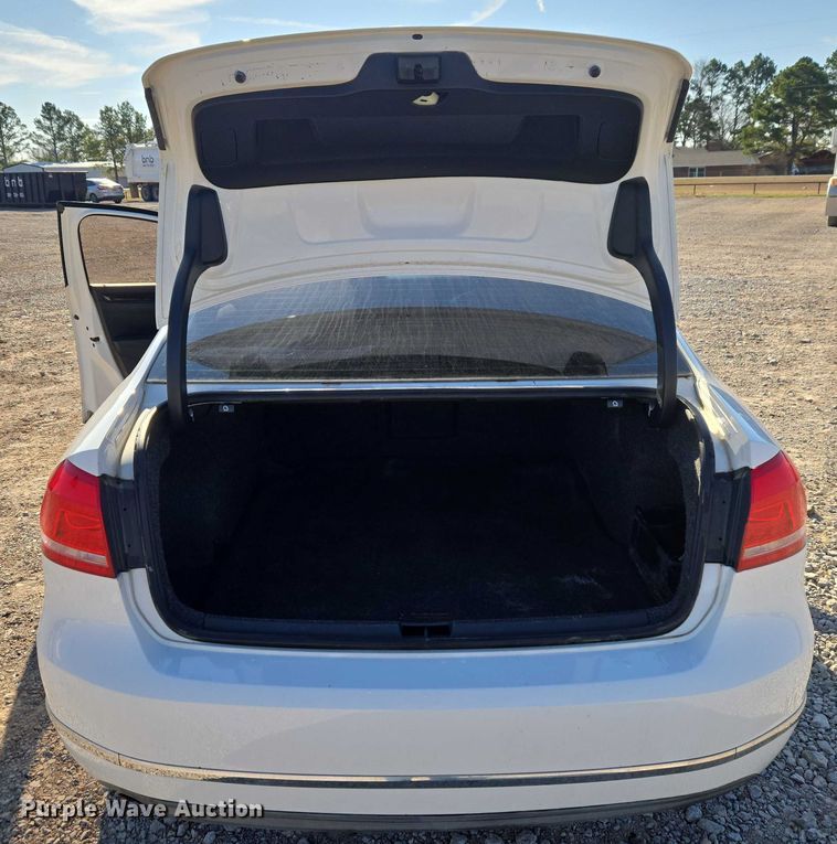 image for item ET1283 2014 Volkswagen Passat 