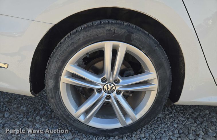 image for item ET1283 2014 Volkswagen Passat 