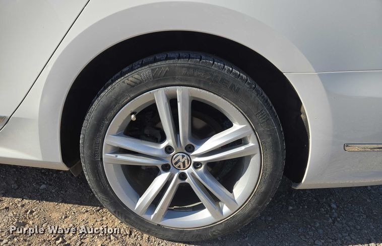 image for item ET1283 2014 Volkswagen Passat 