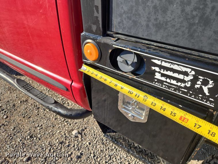 image for item ET1284 2006 Dodge Ram 3500 Ext. Cab flatbed pickup truck