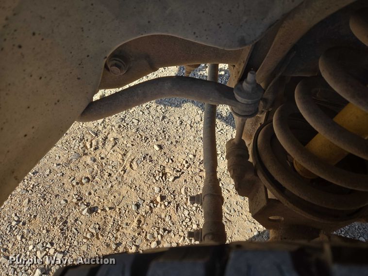 image for item ET1284 2006 Dodge Ram 3500 Ext. Cab flatbed pickup truck