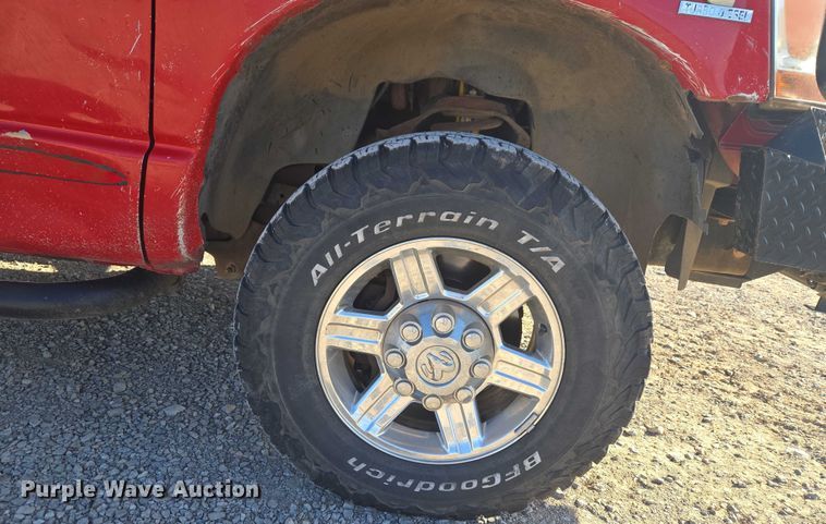 image for item ET1284 2006 Dodge Ram 3500 Ext. Cab flatbed pickup truck