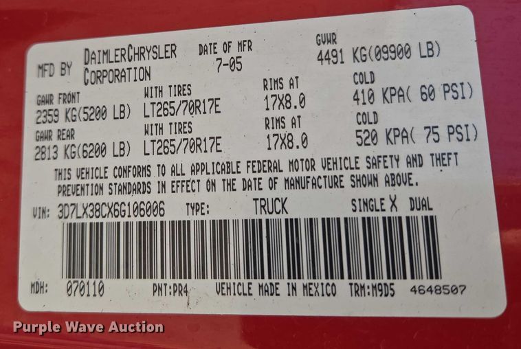 image for item ET1284 2006 Dodge Ram 3500 Ext. Cab flatbed pickup truck