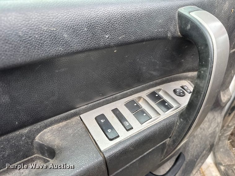 image for item ET4394 2011 Chevrolet Silverado 1500 Ext. Cab pickup truck