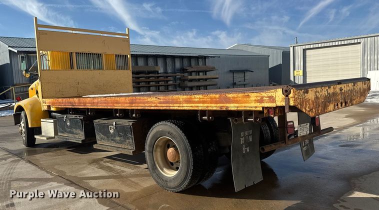 image for item ET4446 2004 Peterbilt 330 dump flatbed truck