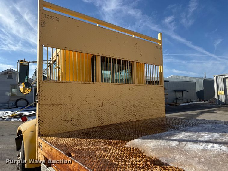 image for item ET4446 2004 Peterbilt 330 dump flatbed truck